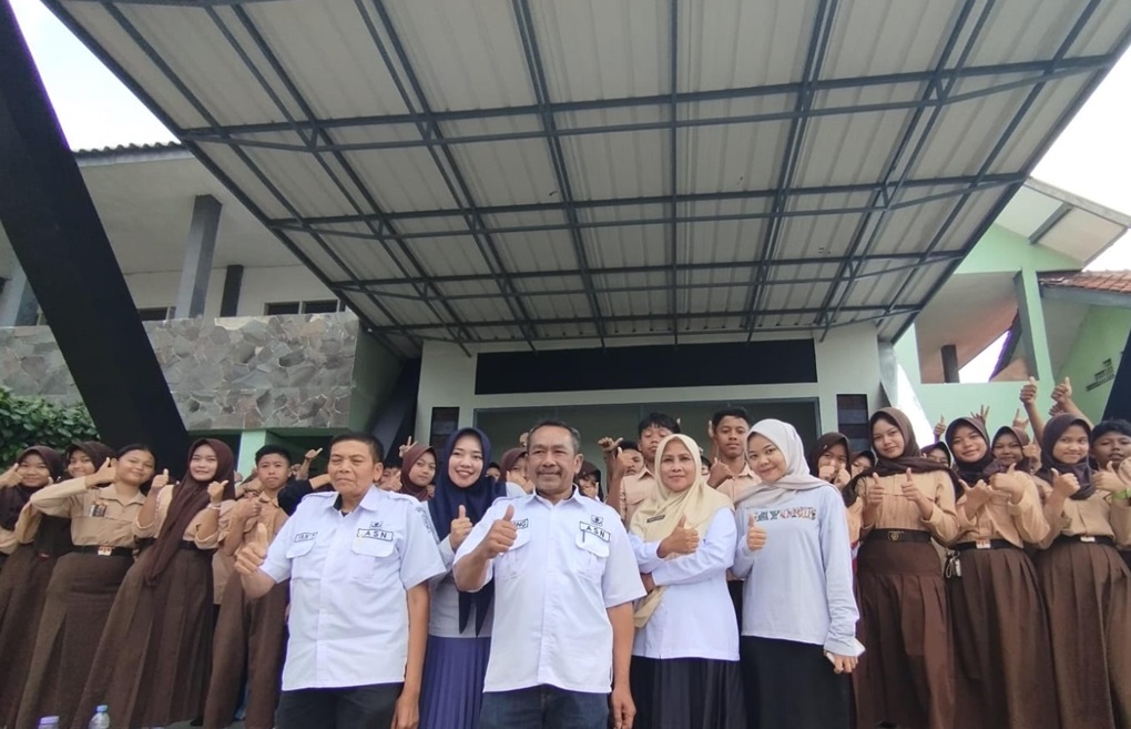 Tradisi Terjaga, SMPN 1 Majalaya Kembali Jadi Tim Aubade 17 Agustus